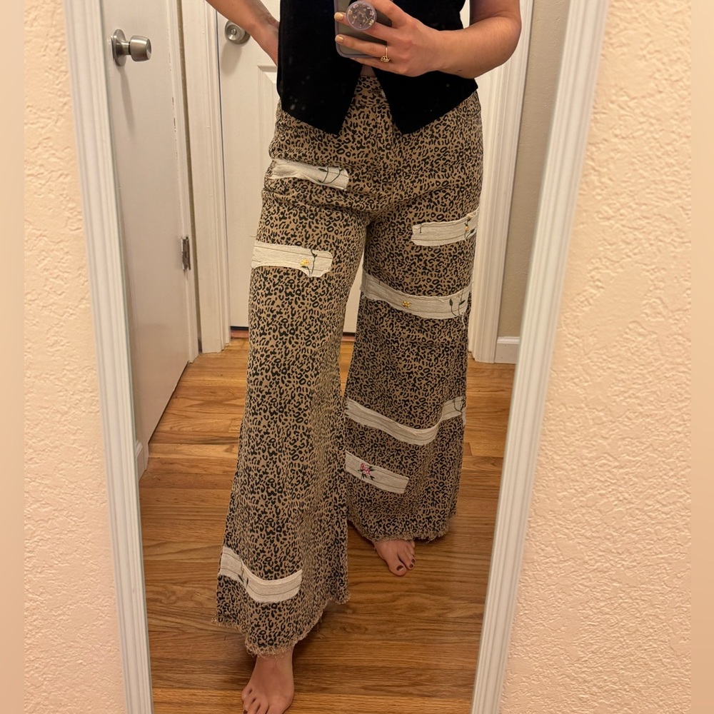 NWOT POL Leopard Print Jeans